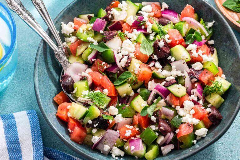 🥗 Greek Salad Recipe: A Taste of the Mediterranean